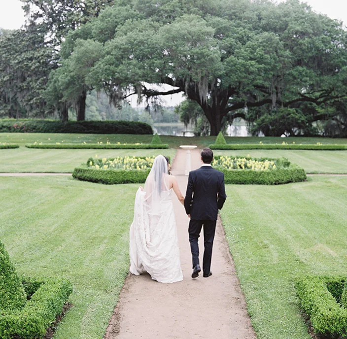 17 of Charleston’s Most Romantic and Historic Wedding Venues